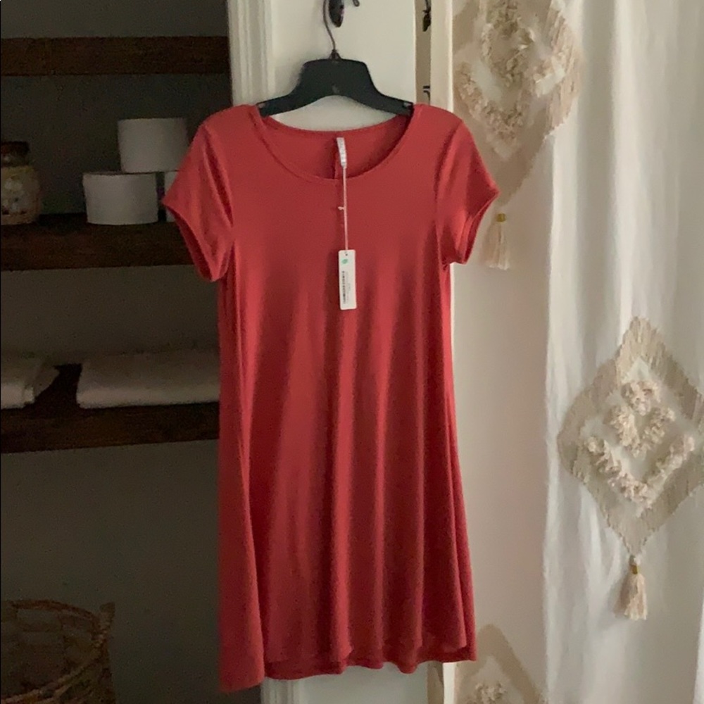 Coral short sleeve dress